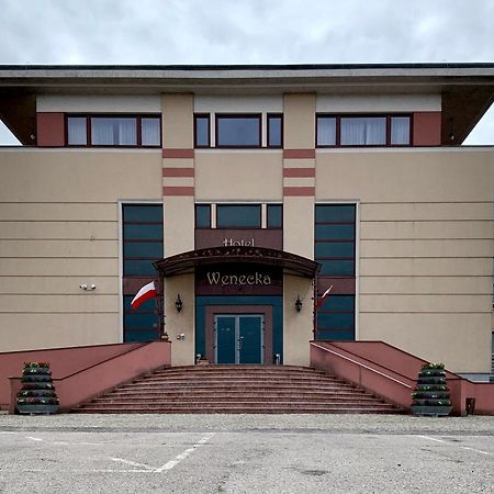 فندق Nocowanie Restauracja Wenecka Klobuck المظهر الخارجي الصورة