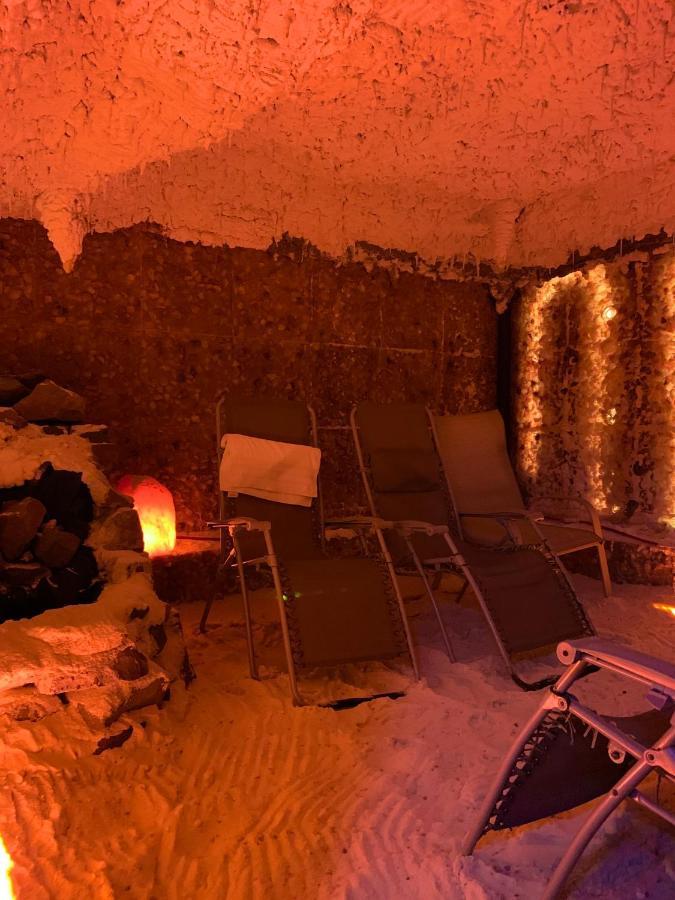 فندق Nocowanie Restauracja Wenecka Klobuck المظهر الخارجي الصورة